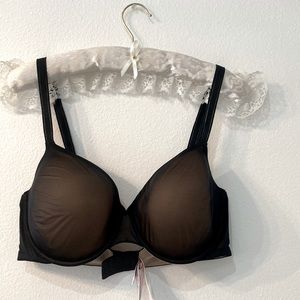 Victoria Secret “Lined Perfect Coverage “ Bra.  New with tag. 38DD